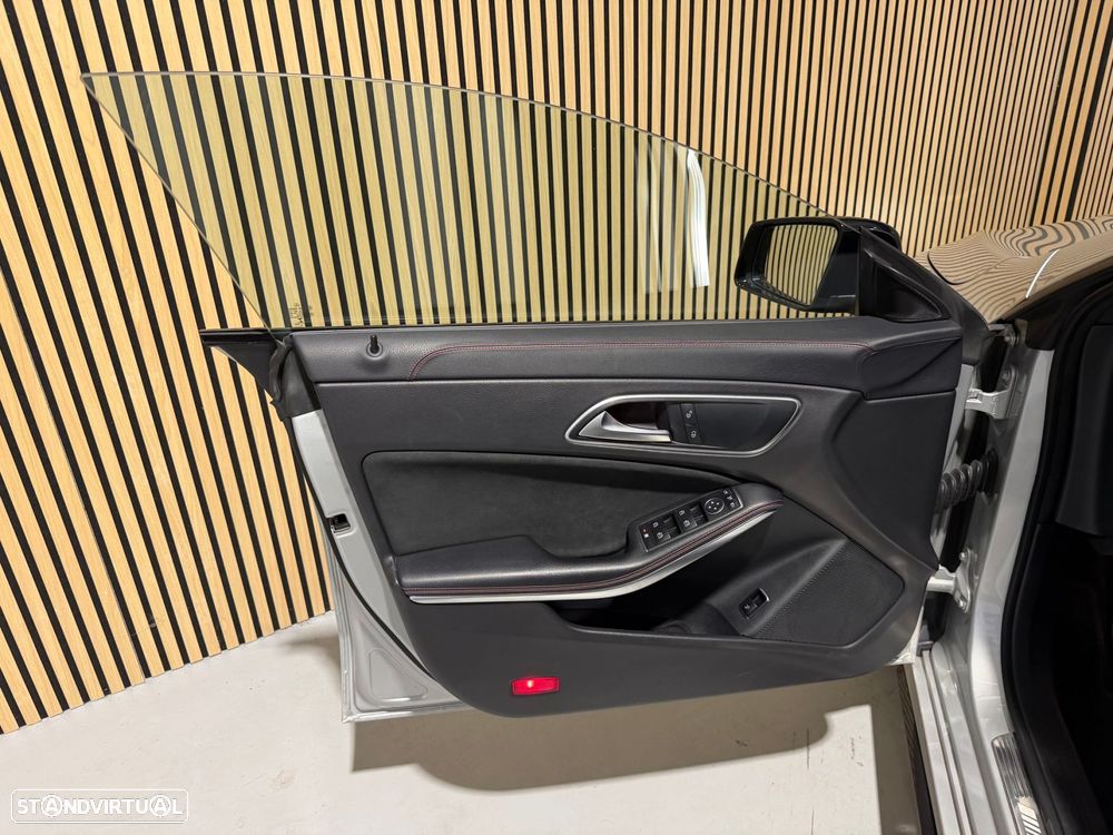 Mercedes-Benz CLA 45 AMG Shooting Brake 4-Matic - 24