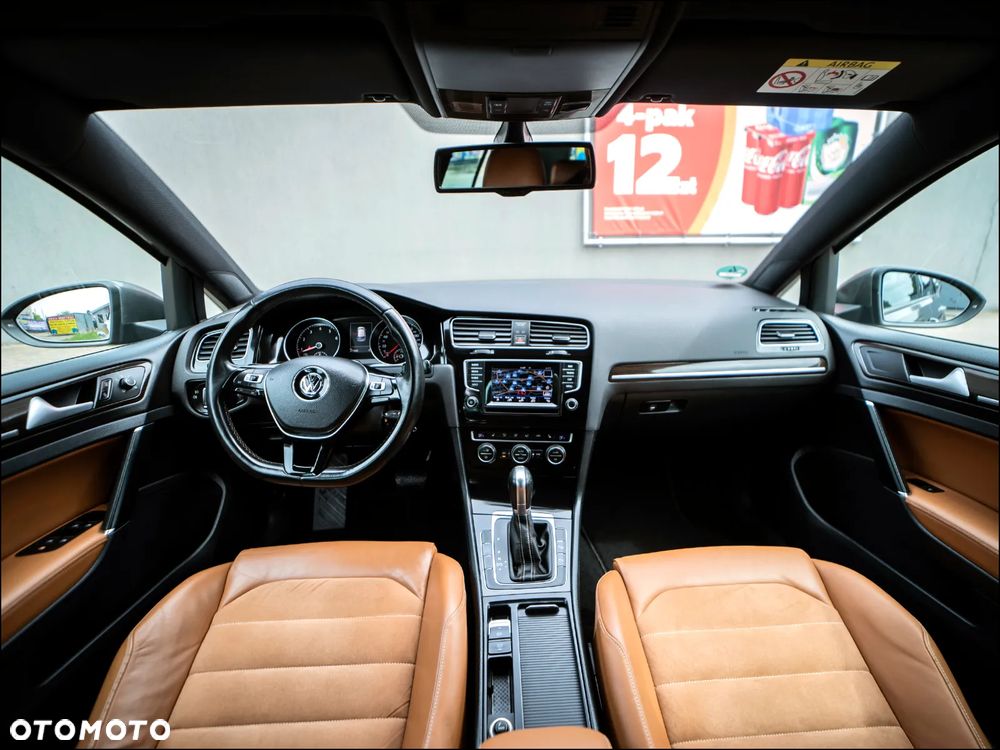 Volkswagen Golf - 15