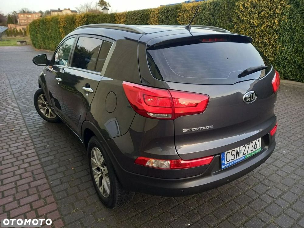 Kia Sportage 1.7 CRDI 2WD Dream-Team Edition - 2