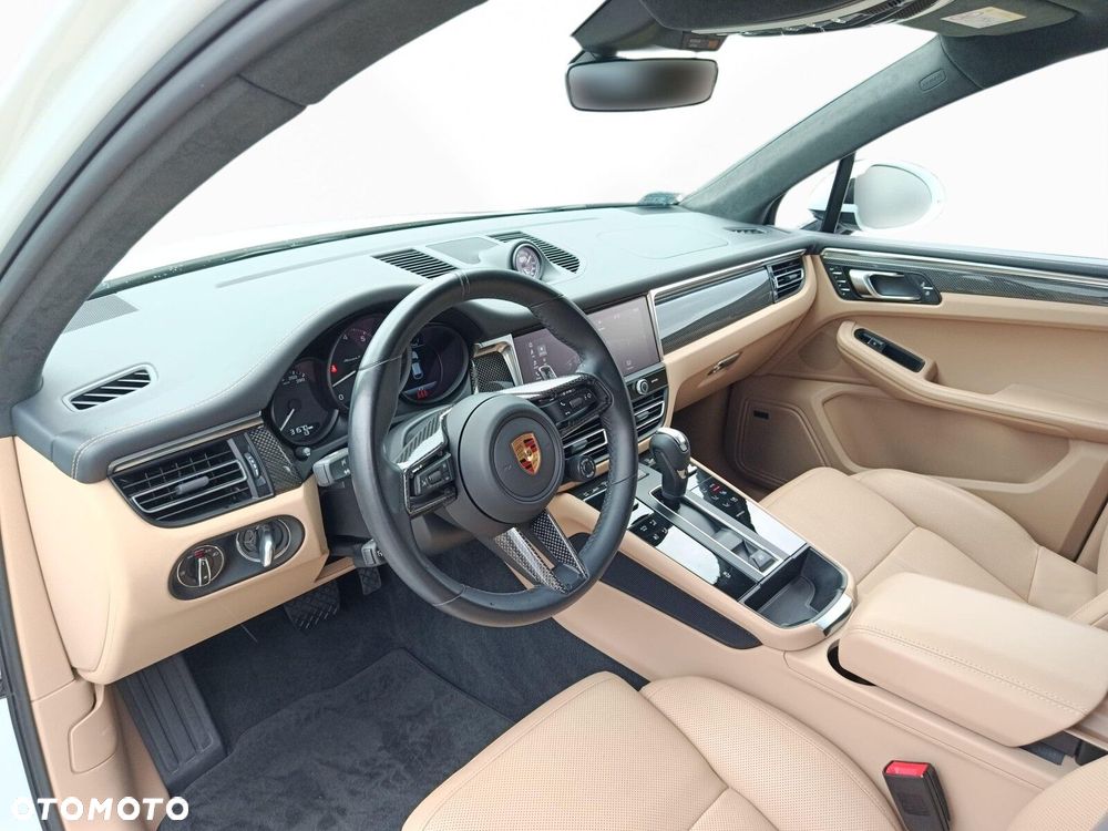 Porsche Macan - 11