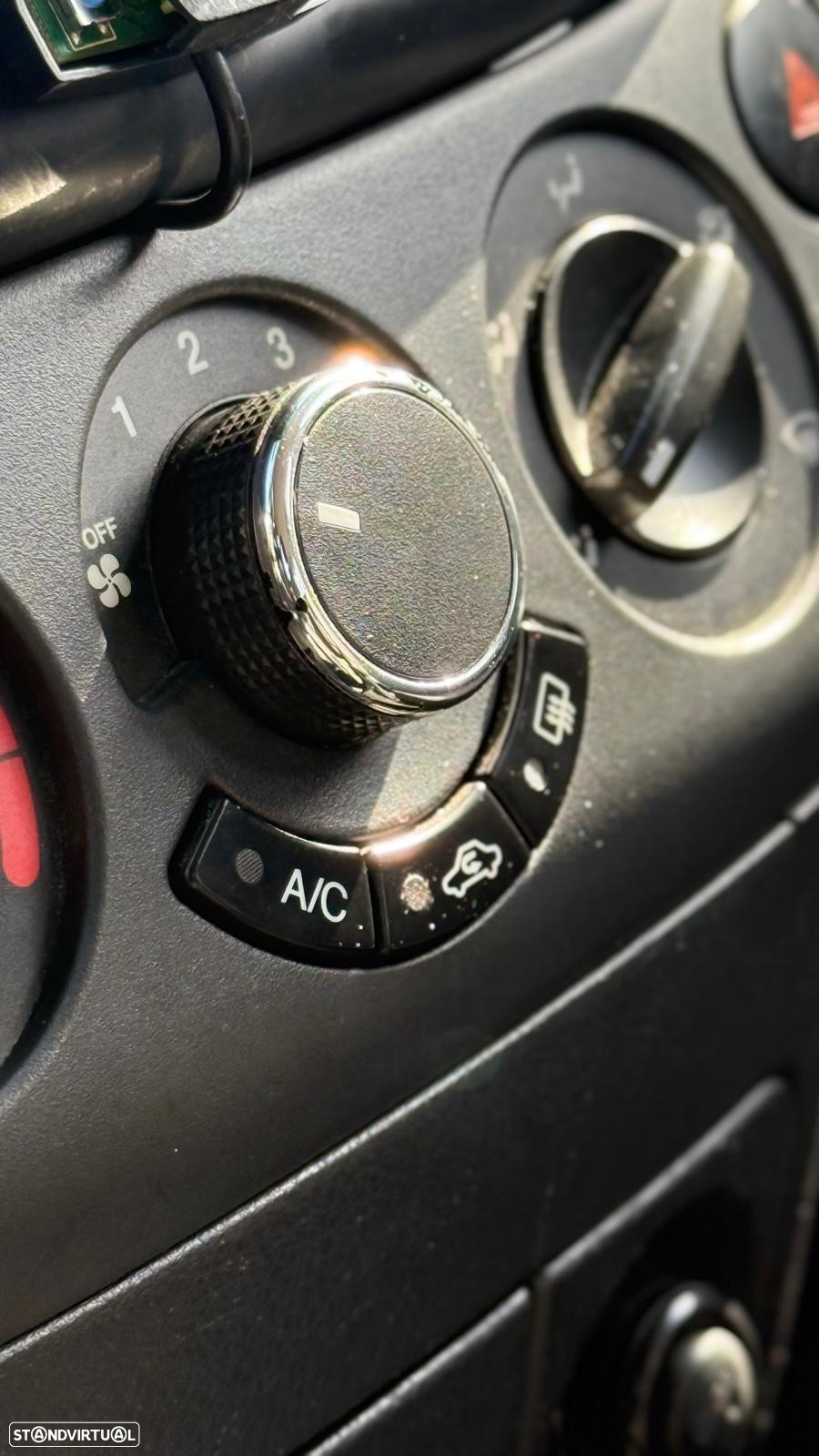 Chevrolet Aveo 1.2 LS - 11