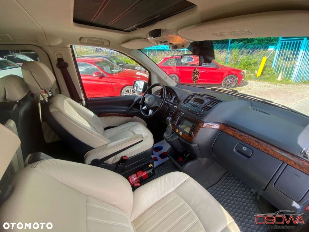 Mercedes-Benz Viano - 38
