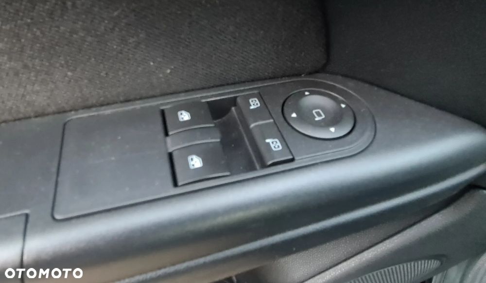 Opel Astra GTC 1.4 - 12