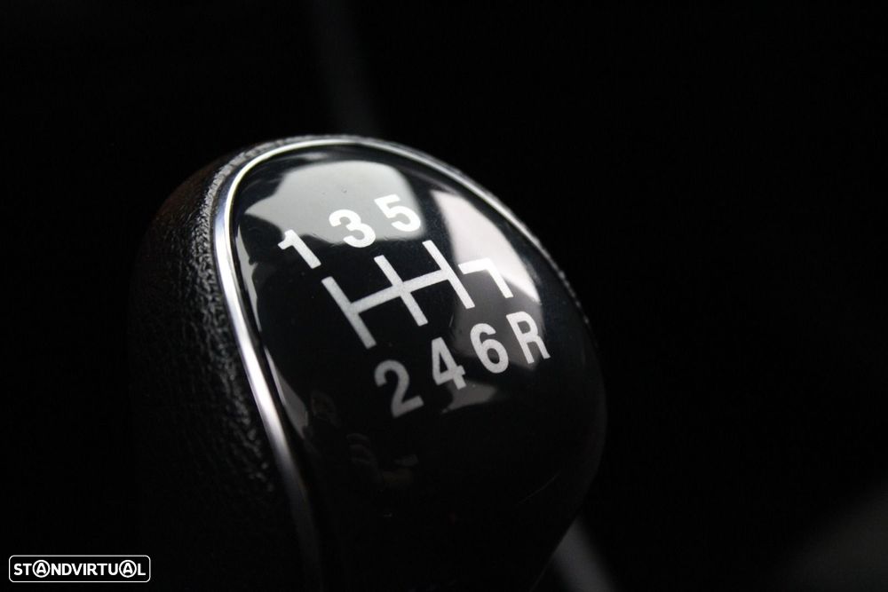 Ford Fiesta 1.0 EcoBoost ST-Line - 21
