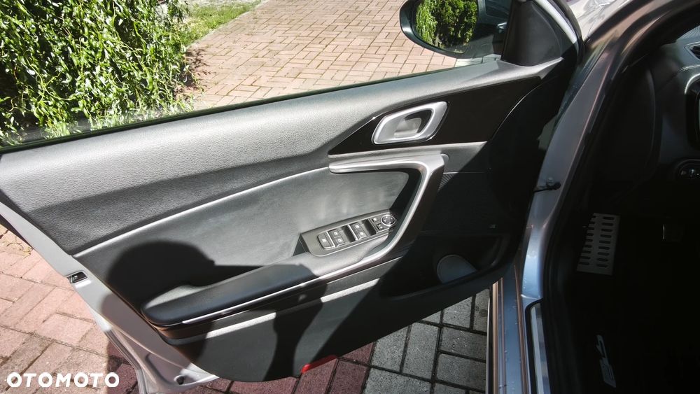 Kia Ceed 1.5 T-GDI OPF JBL Sound Edition - 15