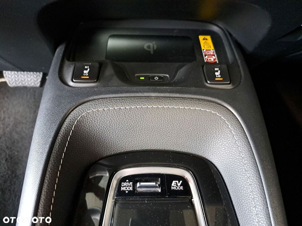 Toyota Corolla 1.8 Hybrid Style - 28