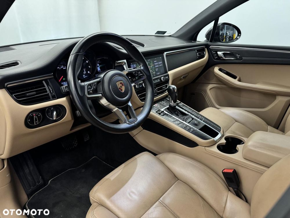 Porsche Macan Standard - 21