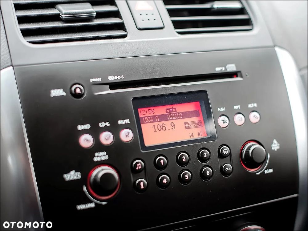 Suzuki SX4 - 26
