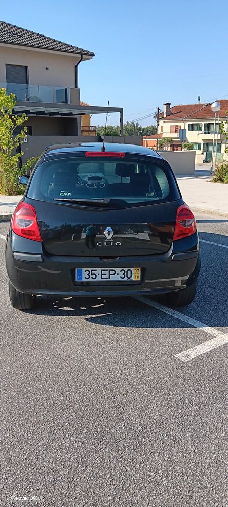 Renault Clio 1.2 16V Dynamique - 3