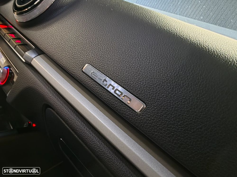 Audi A3 Sportback e-tron 1.4 TFSI Sport S tronic - 24