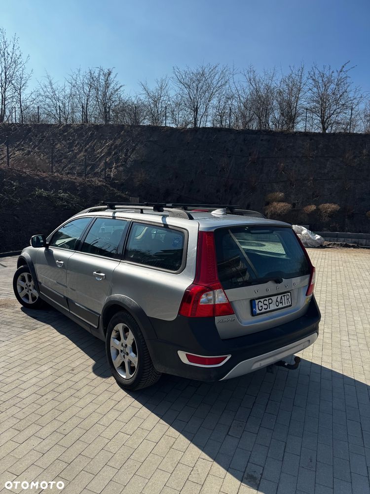 Volvo XC 70 D5 AWD Kinetic - 8