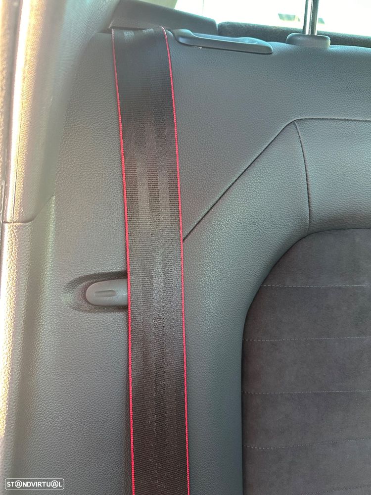 SEAT Arona 1.0 TSI FR - 45