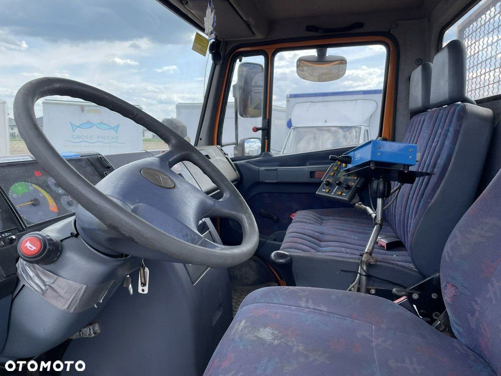 Mercedes-Benz Mercedes Vario 815 Wywrotka 4X4 posypywarka pług - 12