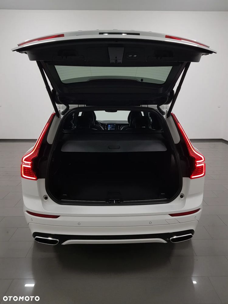 Volvo XC 60 D4 Geartronic RDesign - 34