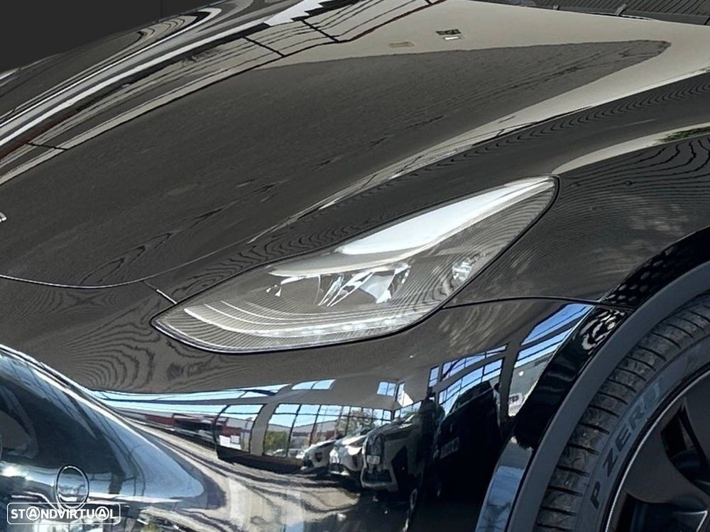 Tesla Model Y Performance Dual Motor AWD - 15