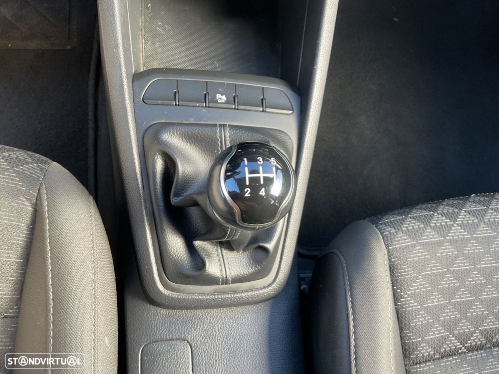 Kia Rio 1.2 CVVT Urban - 28