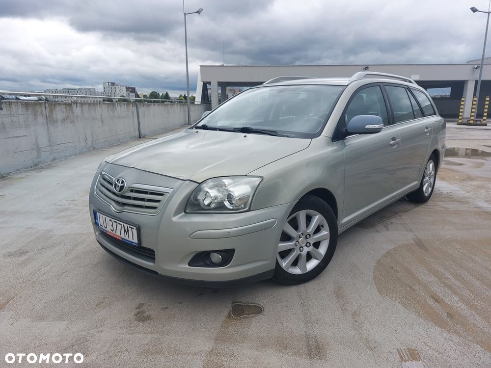 Toyota Avensis 2.0 D-4D - 1