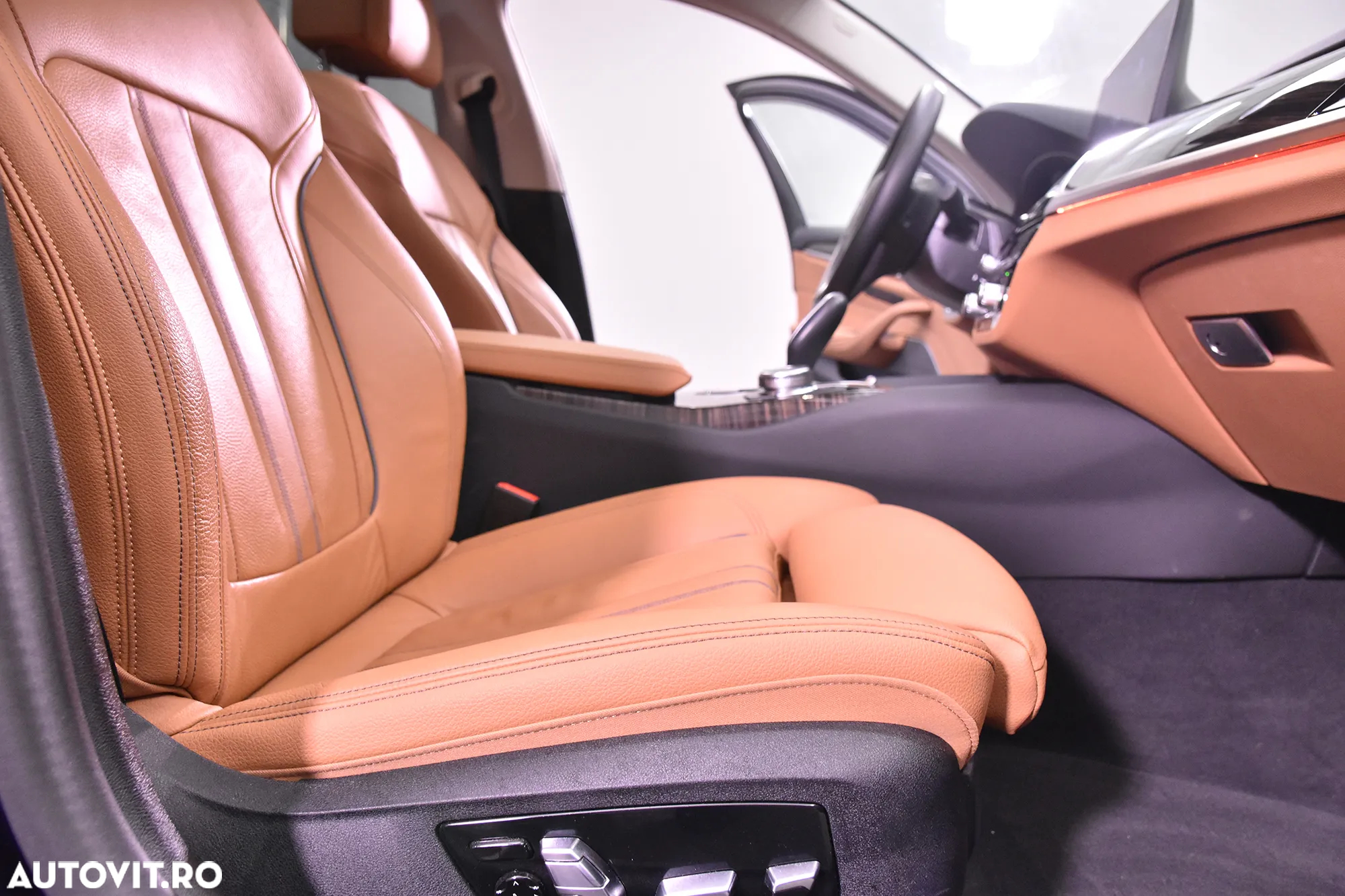 BMW Seria 5 520d Touring Aut. - 11