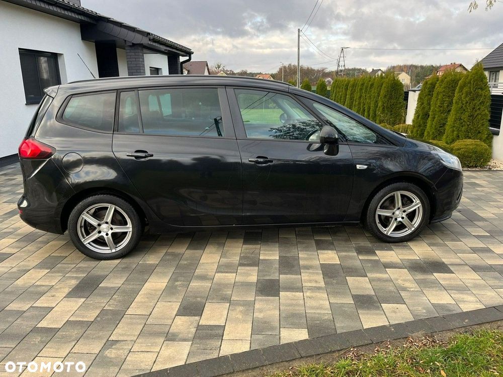 Opel Zafira - 3