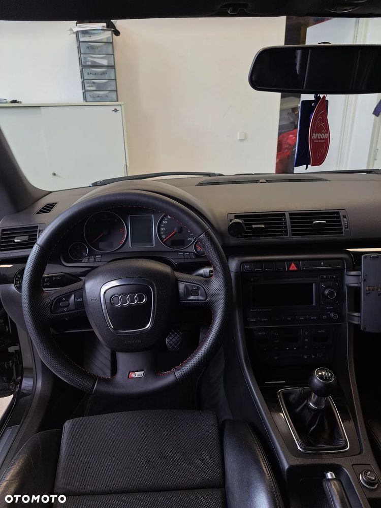 Audi A4 Avant 2.0 TDI - 7