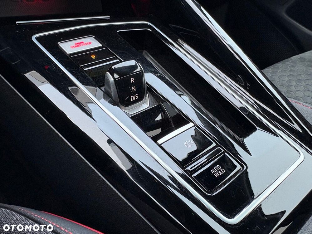 Volkswagen Golf - 27