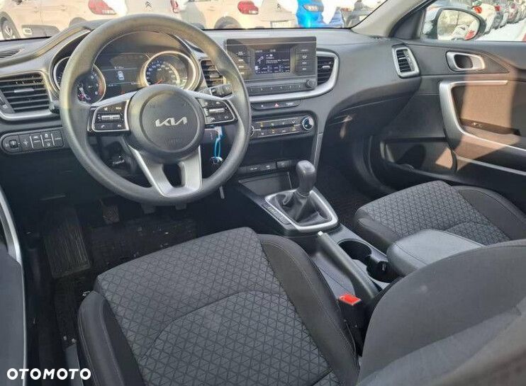Kia Ceed - 3