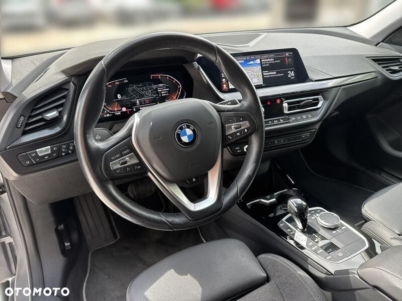 BMW Seria 2 218i Sport Line - 10