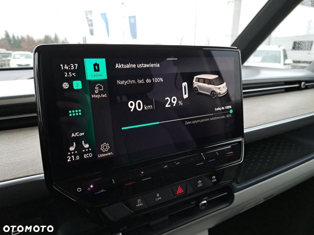 Volkswagen ID. Buzz 150 kW (204 PS) / skrzynia biegów: automatyczna 1 biegowa rozstaw osi: 2988 mm - 30