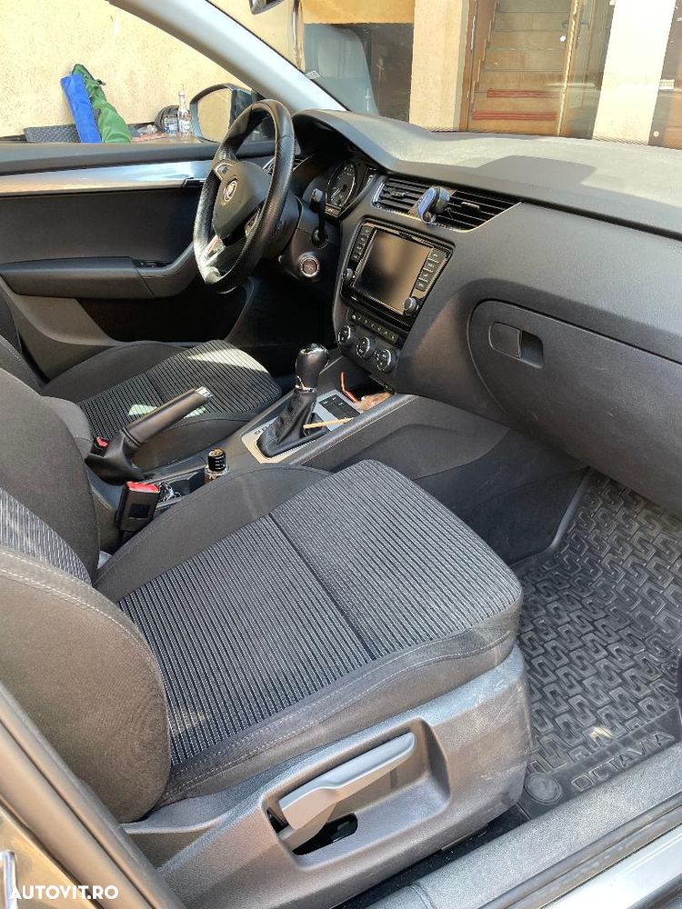 Skoda Octavia 1.4 TSI (Green tec) DSG Style - 3