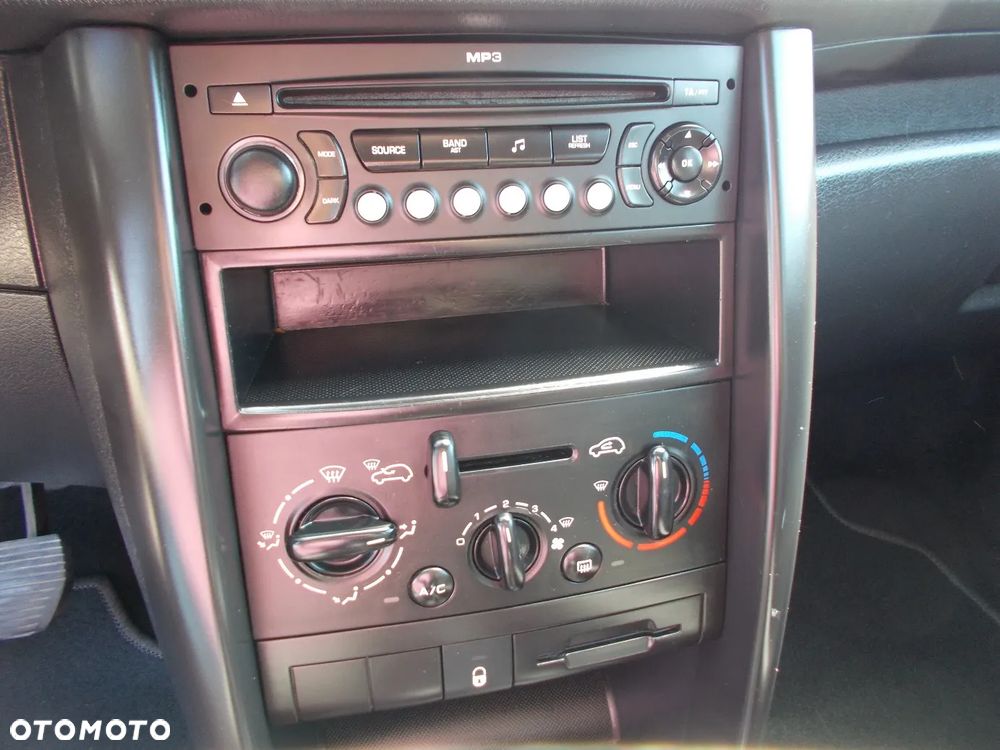 Peugeot 207 75 Tendance - 22