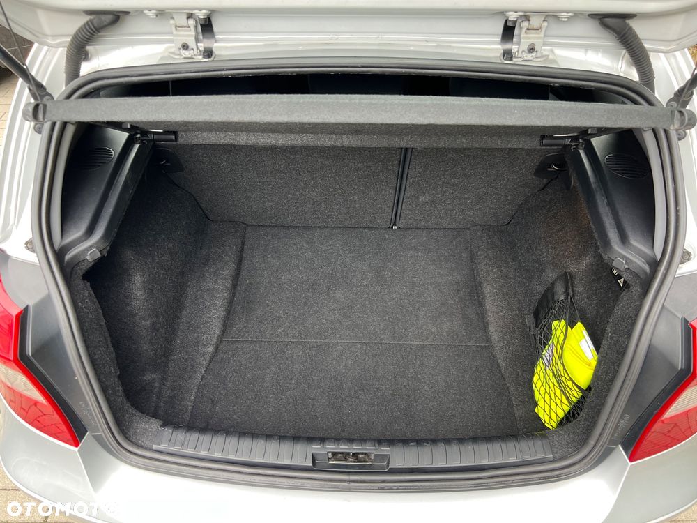 BMW Seria 1 - 15