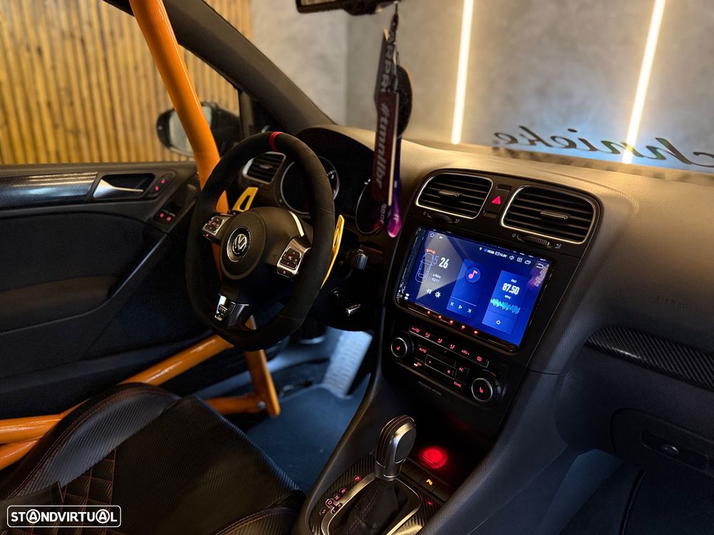 VW Golf 2.0 GTI DSG - 35