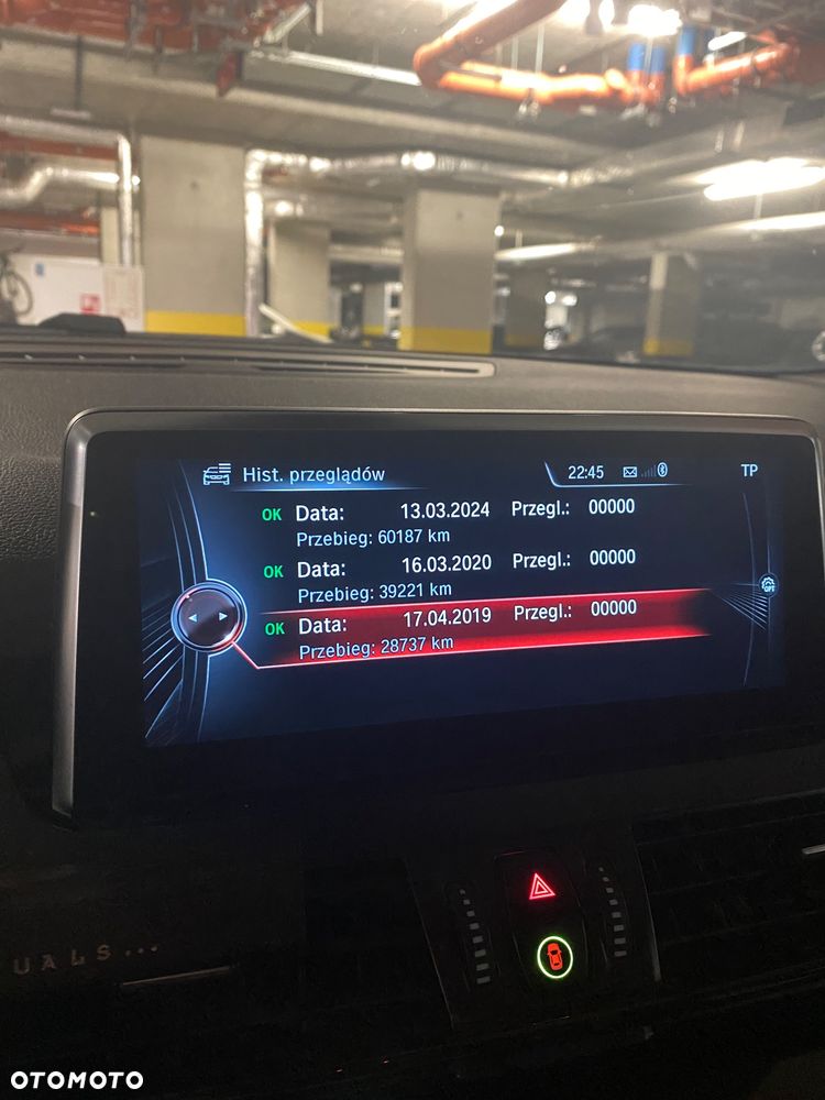 BMW Seria 2 218i - 13