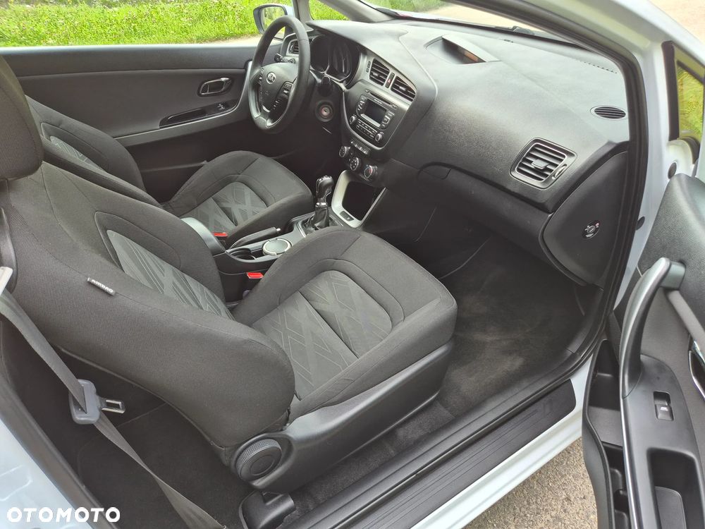 Kia ProCeed 1.6 GDI L - 22