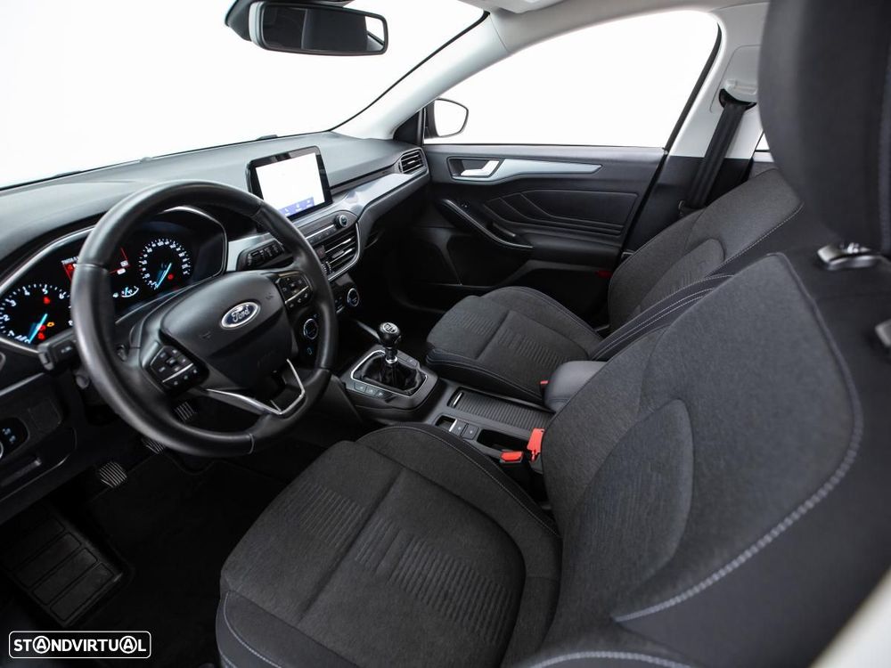 Ford Focus SW - 7