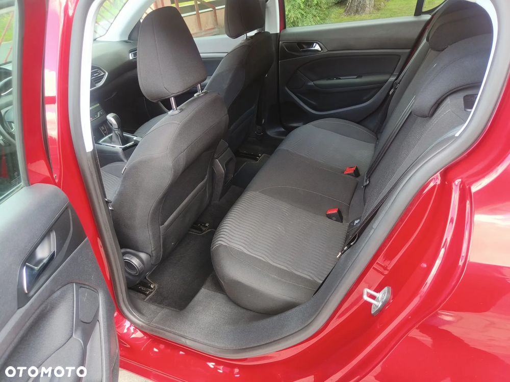 Peugeot 308 HDi FAP 92 Active - 12