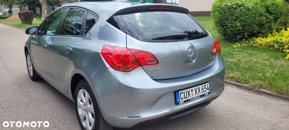 Opel Astra - 8