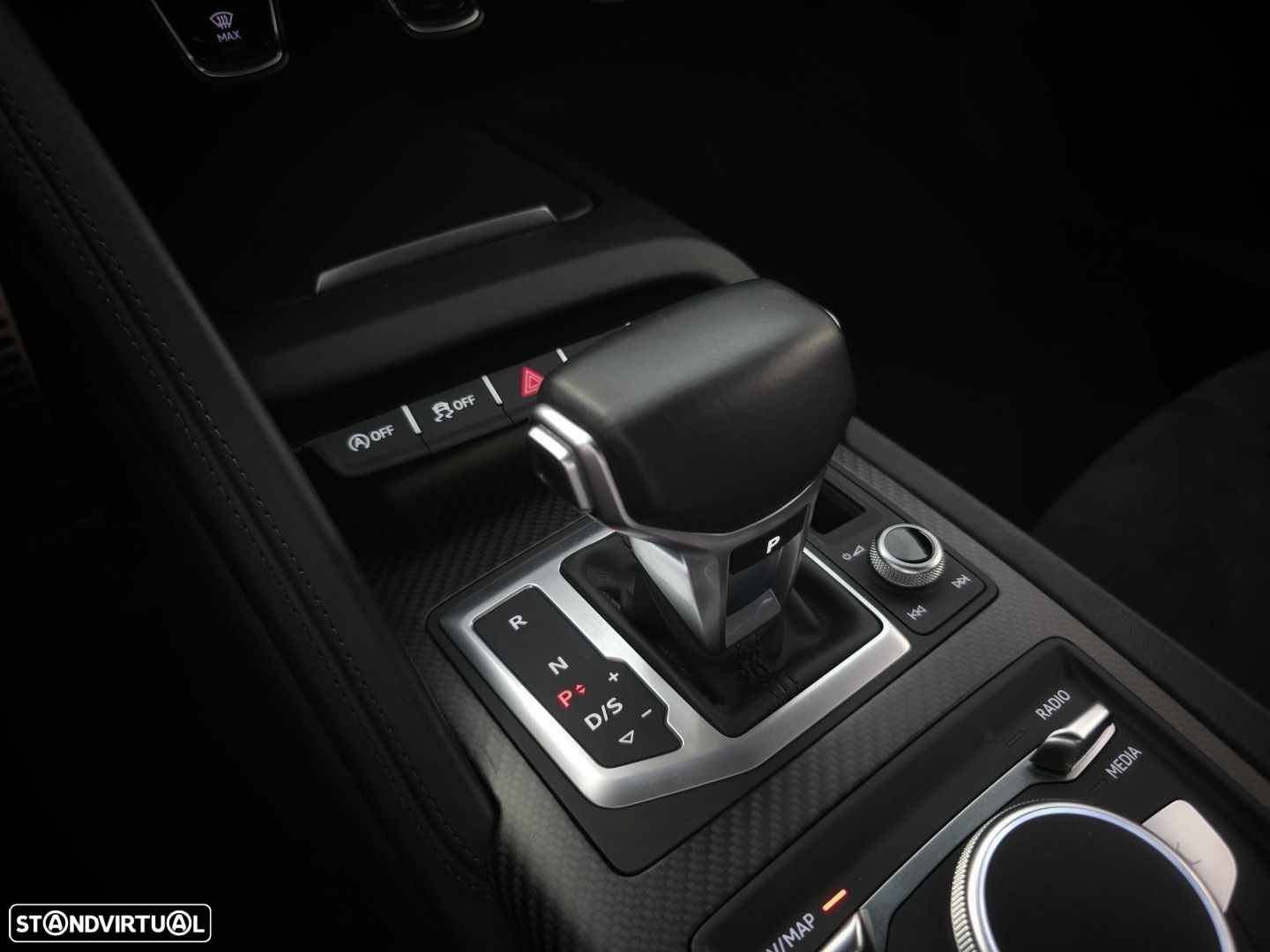 Audi R8 Coupé V10 plus 5.2 FSI quattro S tronic - 35