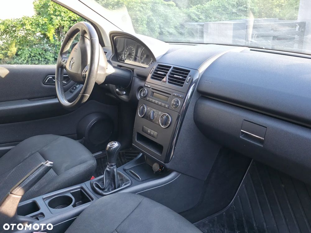 Mercedes-Benz Klasa A 160 BlueEfficiency - 9