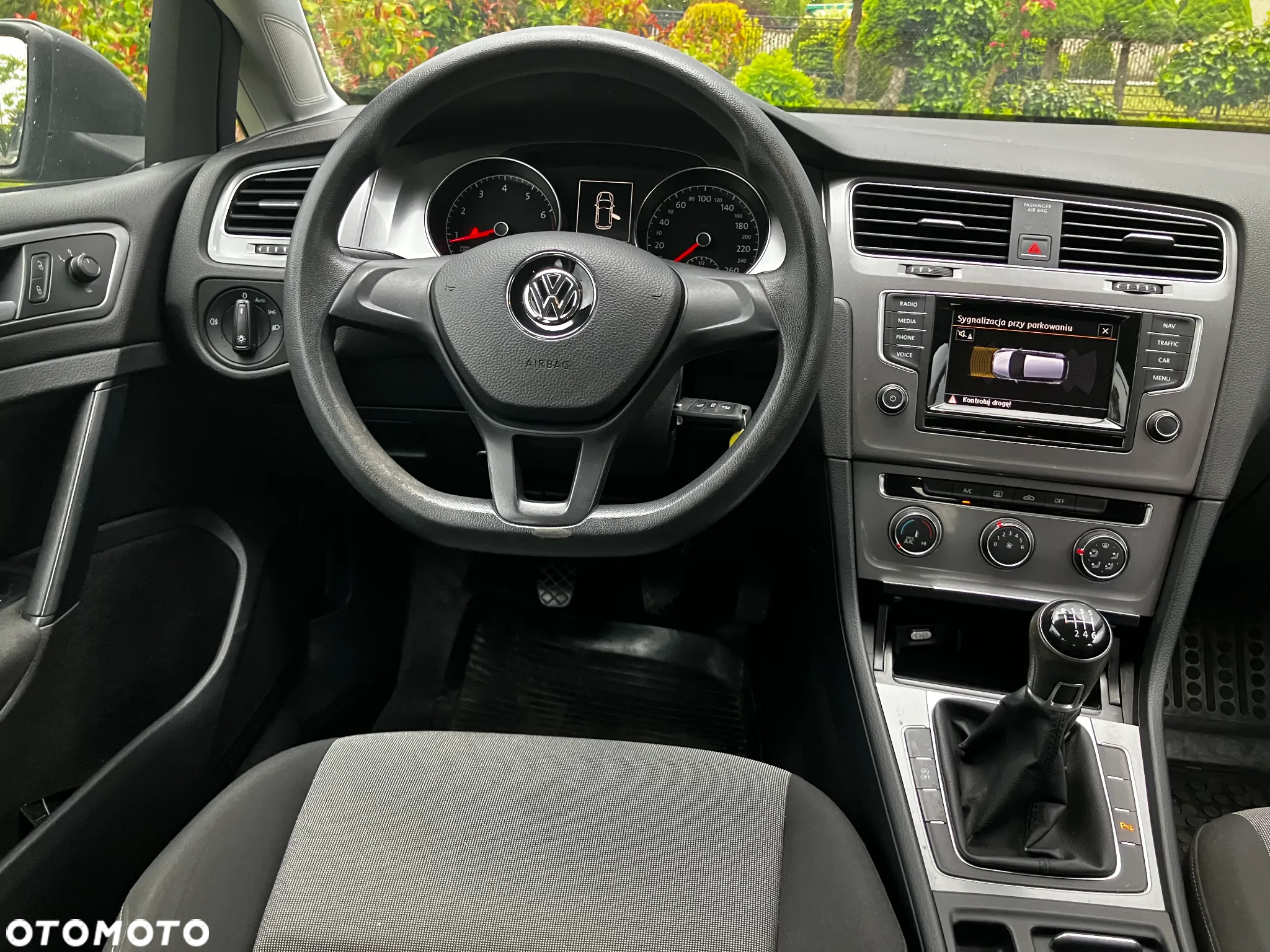 Volkswagen Golf VII 1.2 TSI BMT Trendline - 10