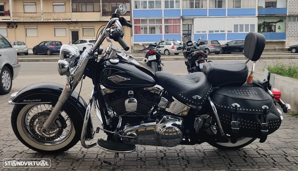 Harley-Davidson FLSTC Heritage Softail - 2