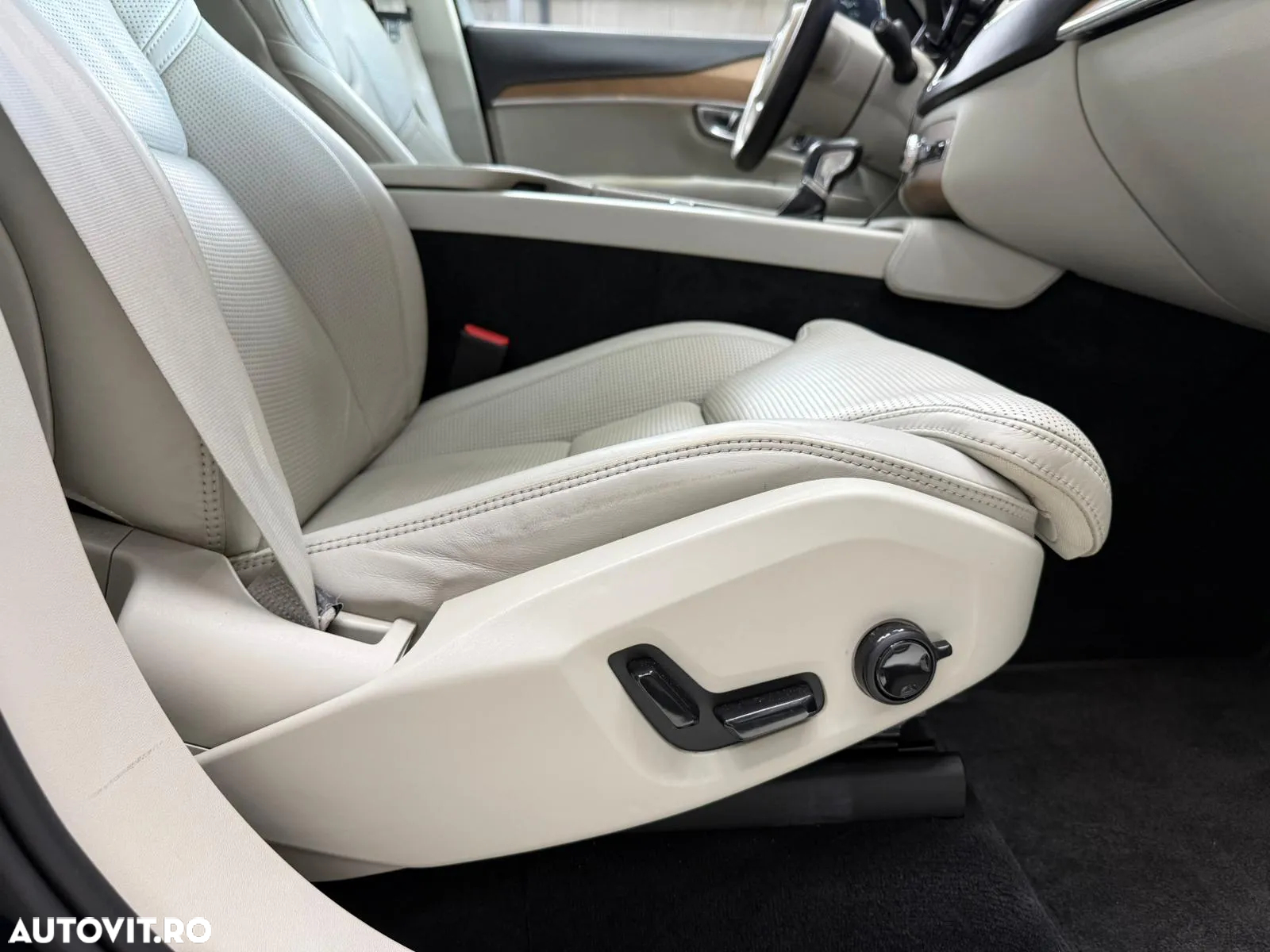 Volvo XC 90 D5 AWD Geartronic Inscription - 37