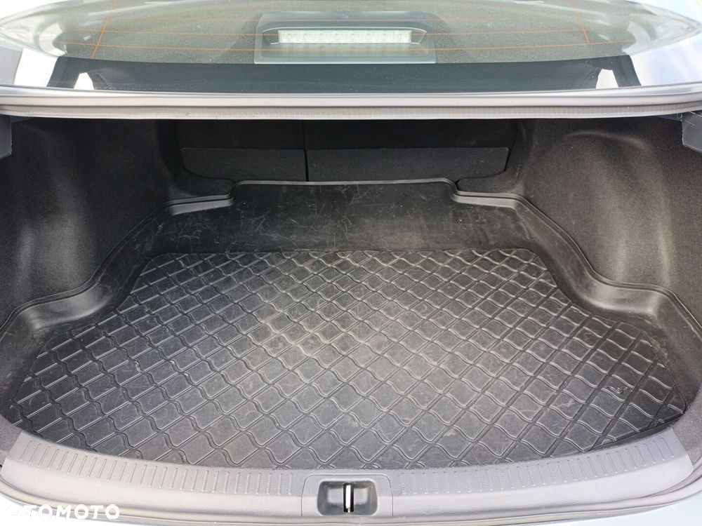 Toyota Corolla 1.6 Premium EU6 - 12
