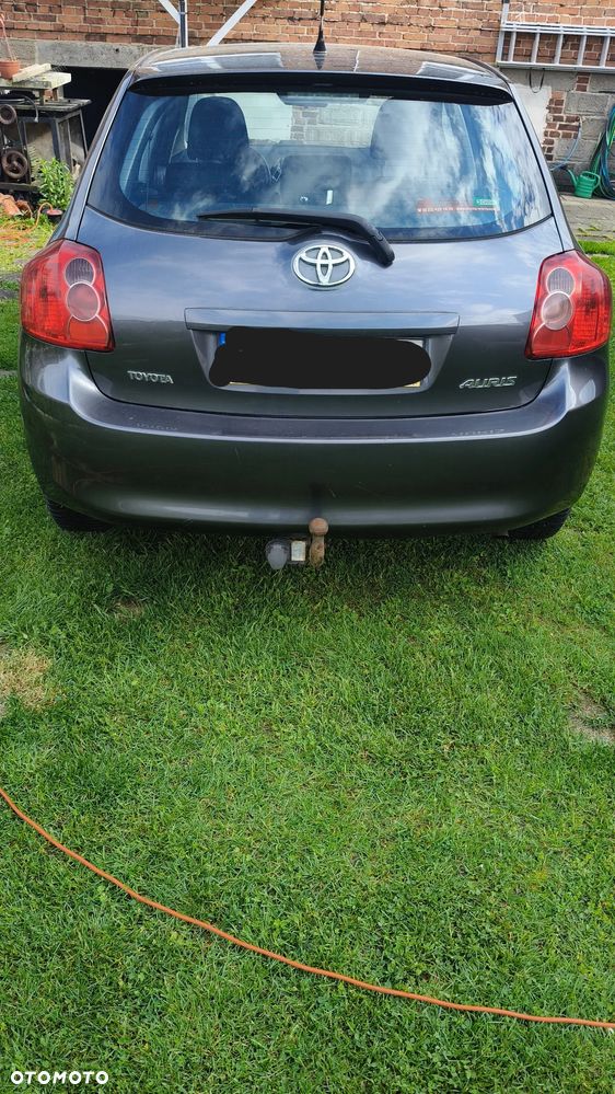 Toyota Auris 1.4 D-4D Luna - 4