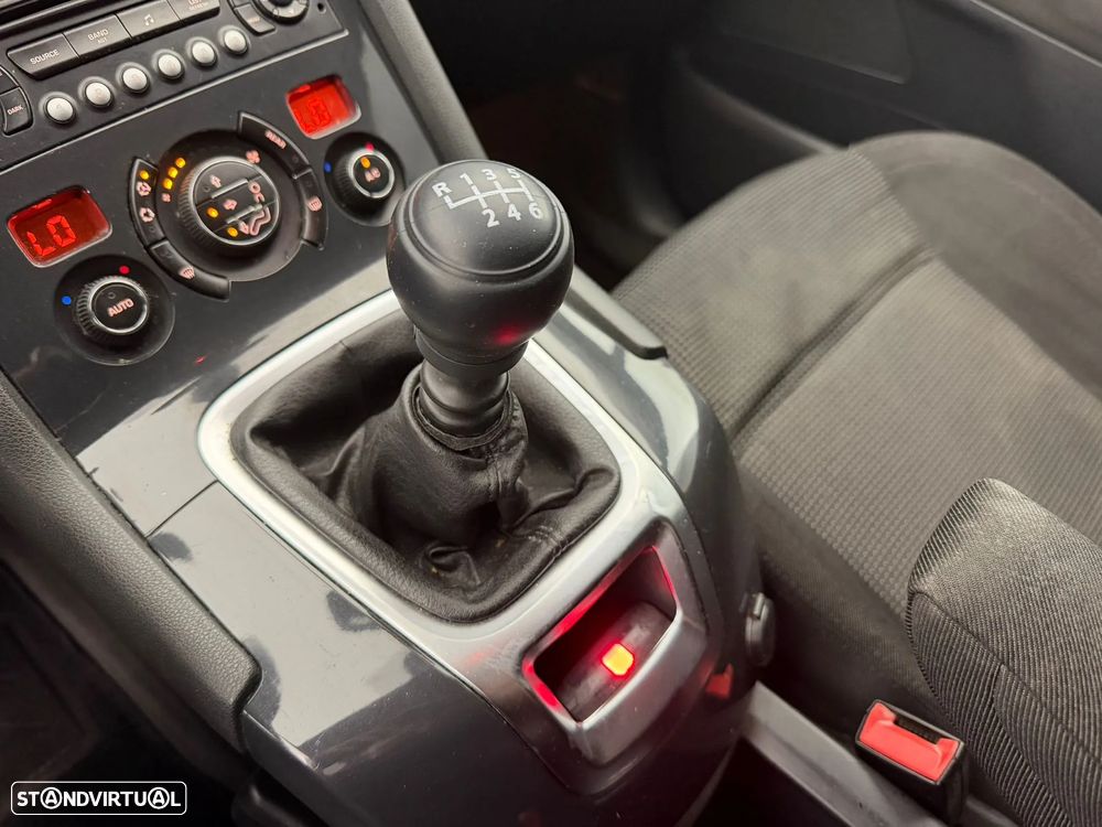 Peugeot 5008 1.6 HDi 7L Allure - 8