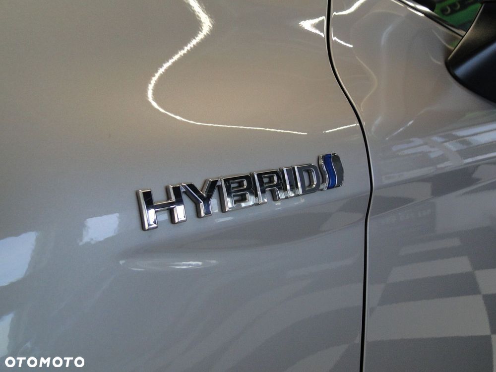 Toyota Camry - 5