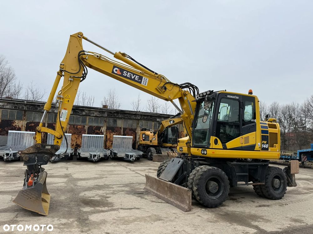Komatsu PW 148 -11 - 1