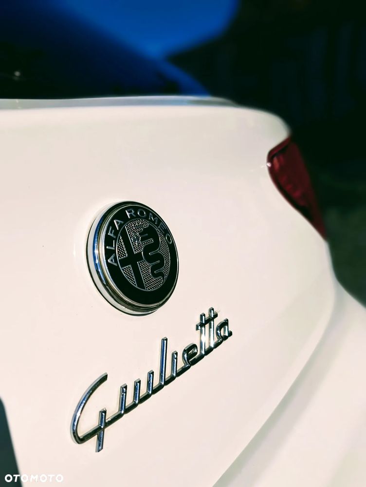 Alfa Romeo Giulietta 1750 TBi Quadrifoglio Verde - 10