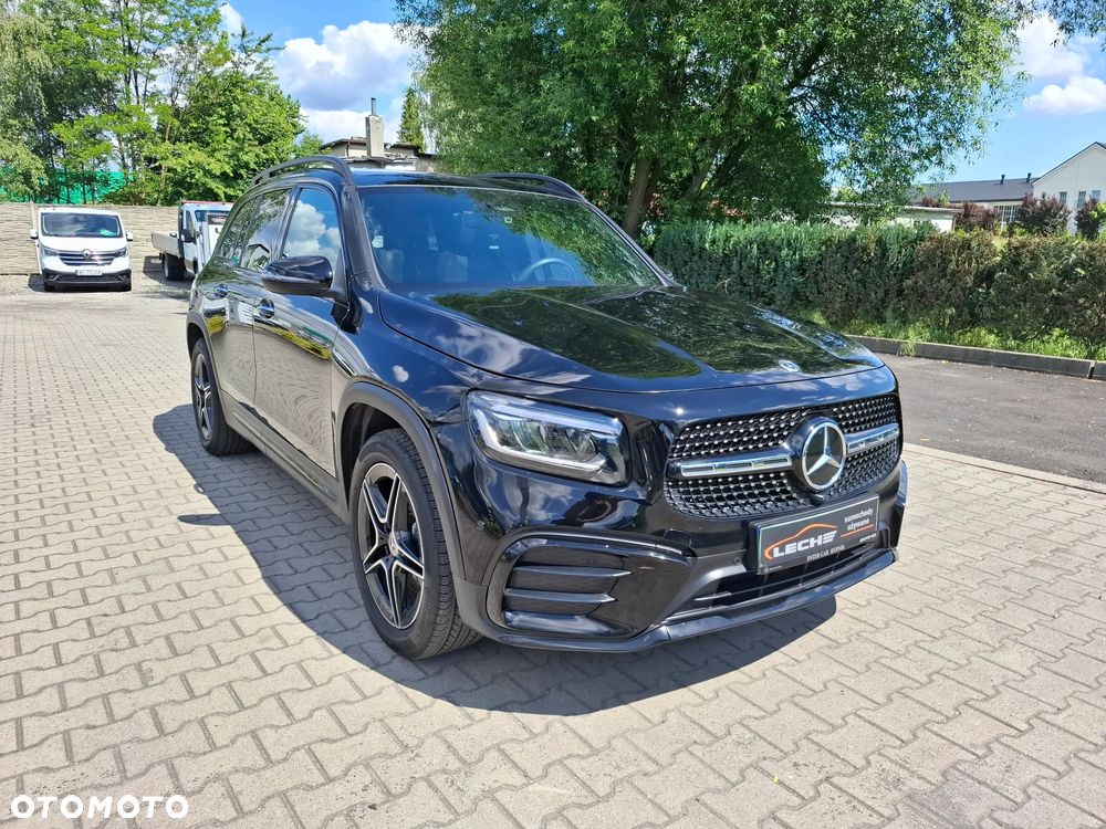Mercedes-Benz GLB 250 4-Matic AMG Line 8G-DCT - 3