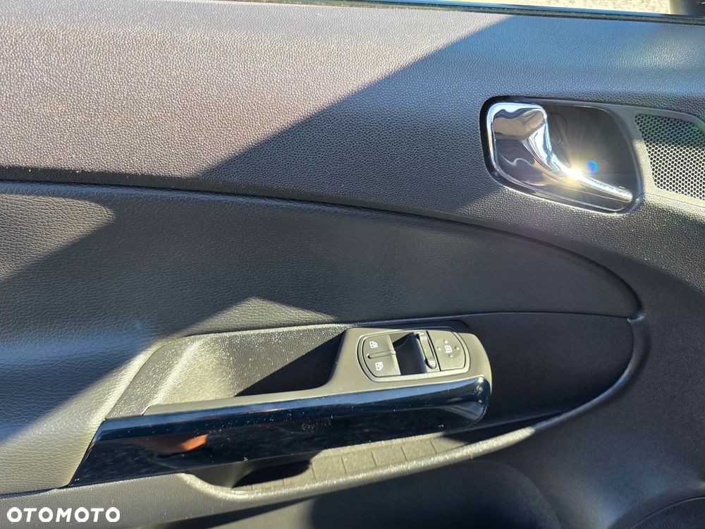 Opel Corsa 1.4 16V 150 Jahre - 27